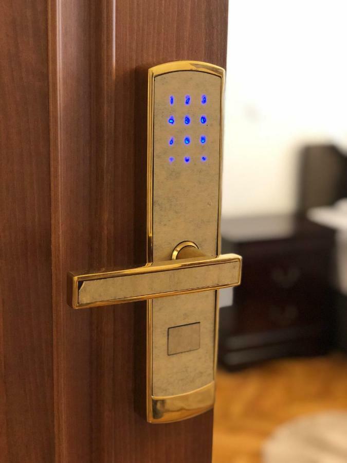 Musik Apartments Old Town Сибиу Екстериор снимка