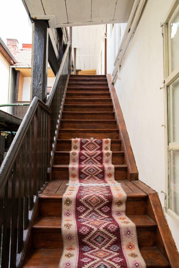 Musik Apartments Old Town Сибиу Екстериор снимка