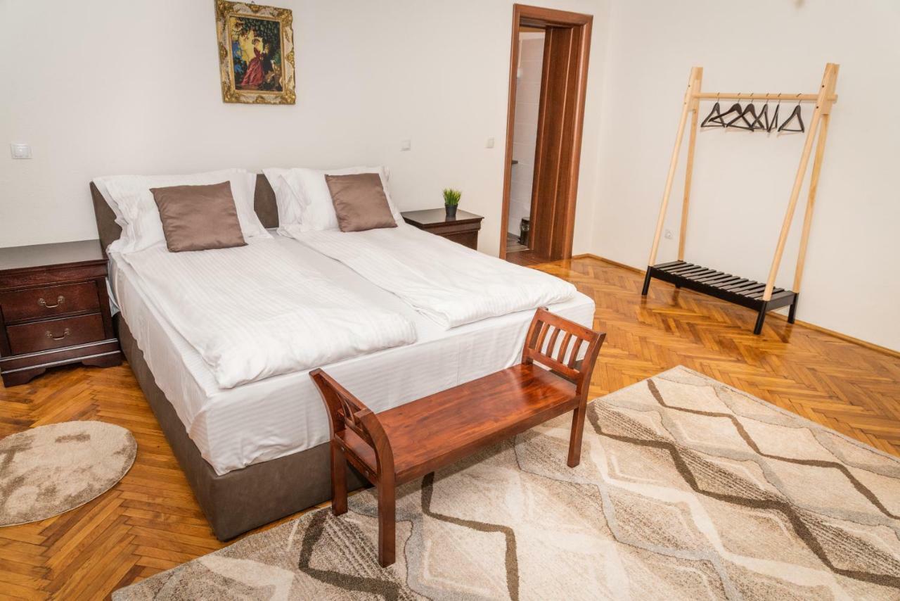 Musik Apartments Old Town Сибиу Екстериор снимка