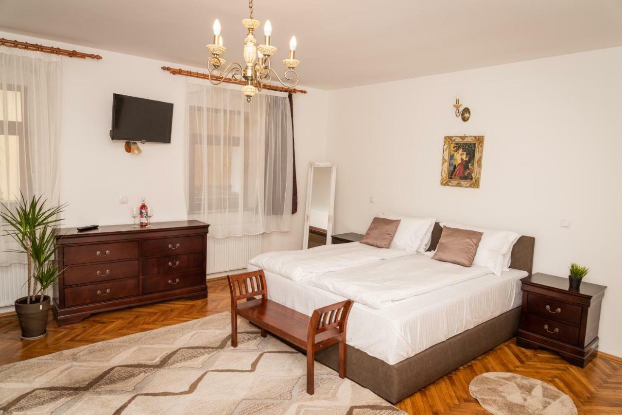 Musik Apartments Old Town Сибиу Екстериор снимка