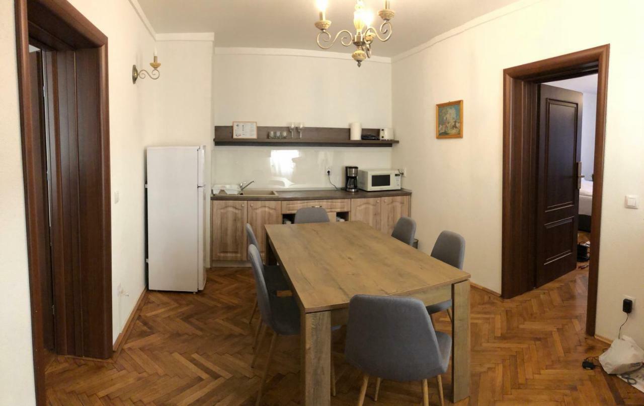 Musik Apartments Old Town Сибиу Екстериор снимка