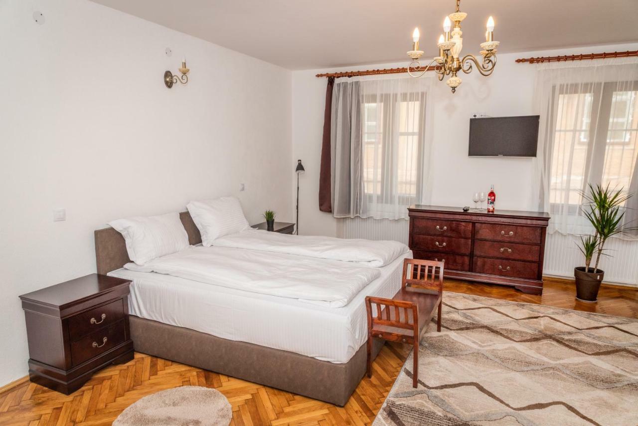 Musik Apartments Old Town Сибиу Екстериор снимка