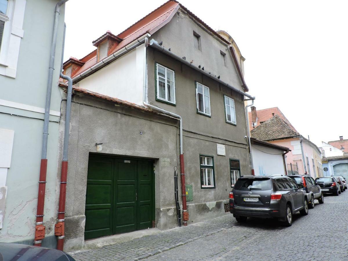 Musik Apartments Old Town Сибиу Екстериор снимка